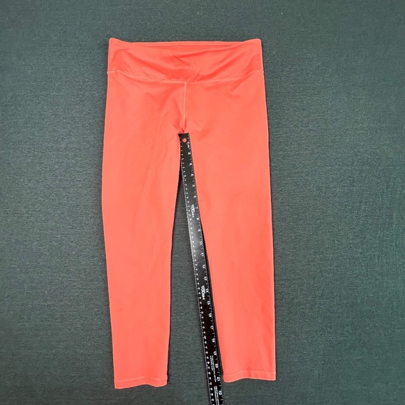 Fabletics Cropped Coral Leggings No Tag / Measures Size Small Hidden Pocket - Picture 14 of 14